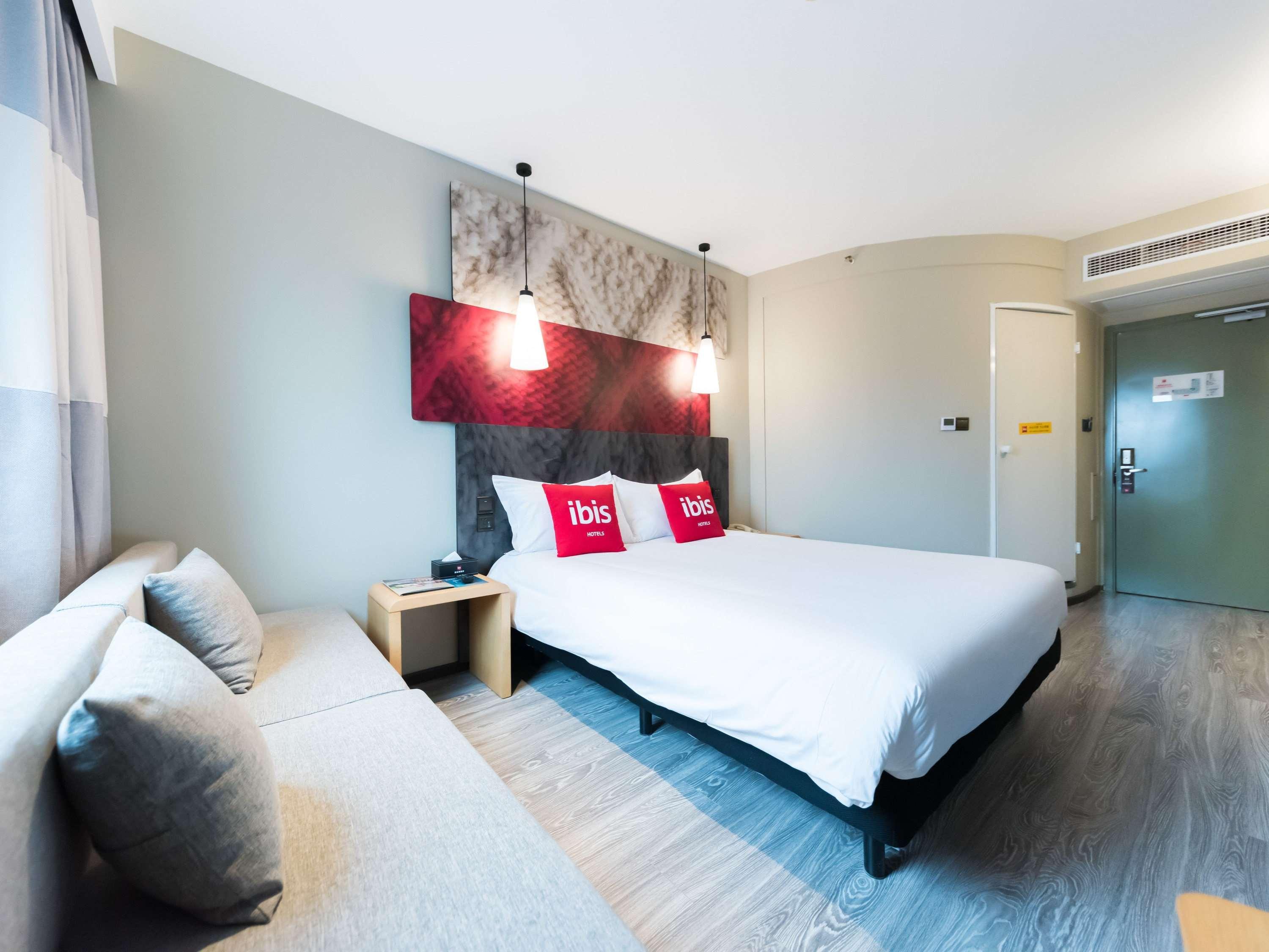 Ibis Wuxi Hi Tech Hotell Exteriör bild