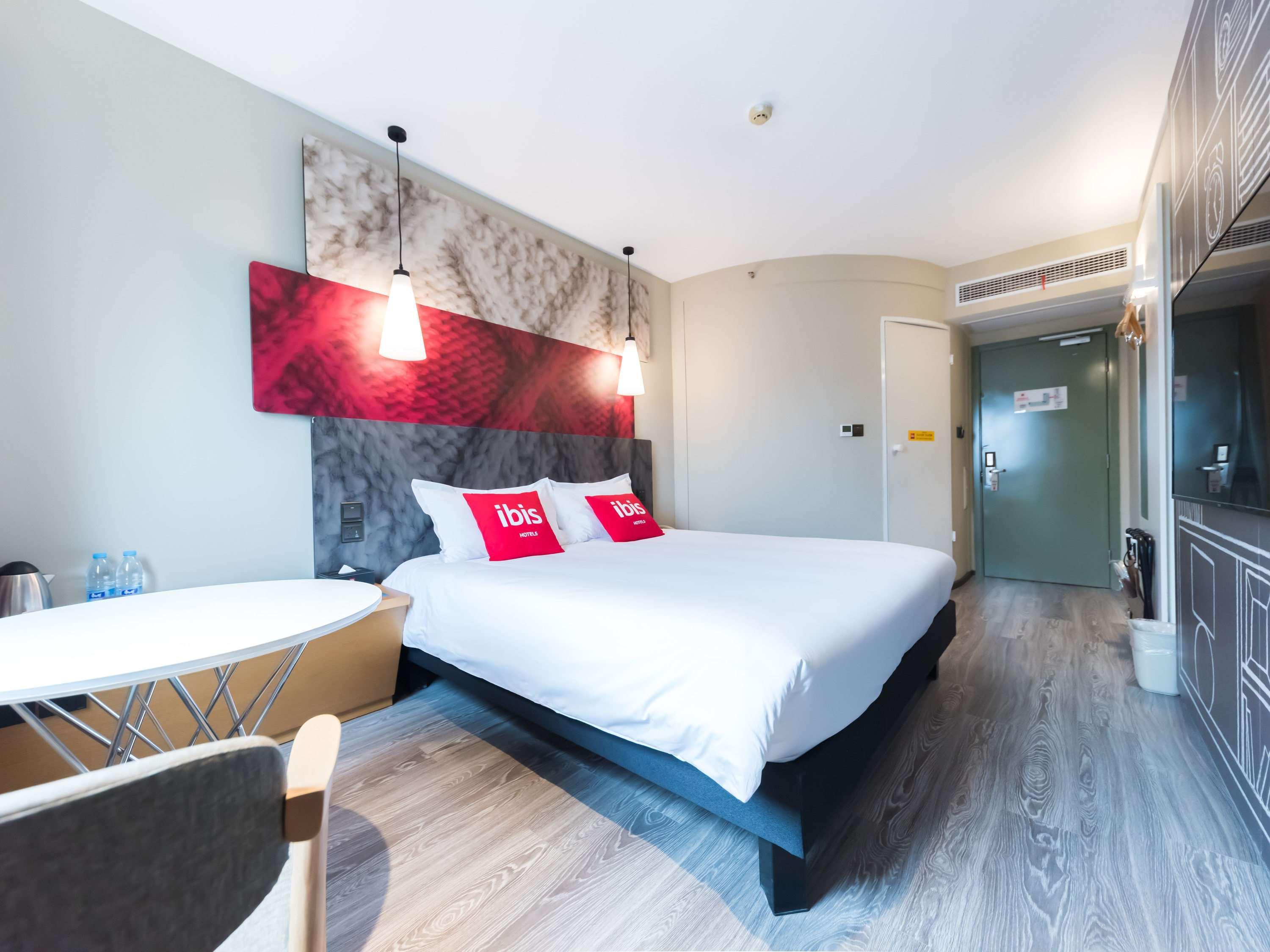 Ibis Wuxi Hi Tech Hotell Exteriör bild