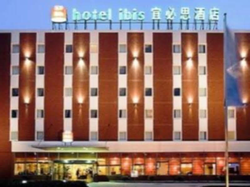 Ibis Wuxi Hi Tech Hotell Exteriör bild