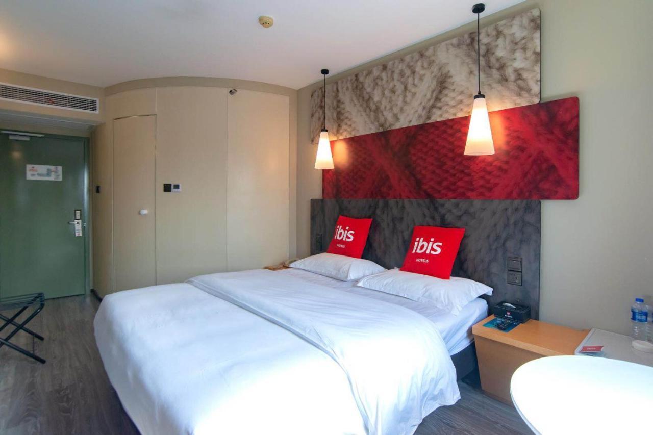 Ibis Wuxi Hi Tech Hotell Exteriör bild